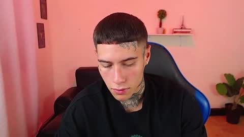 Thomas online show from December 22, 8:50 pm