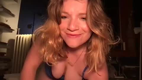 seturselfonfyre online show from October 18, 6:16 am