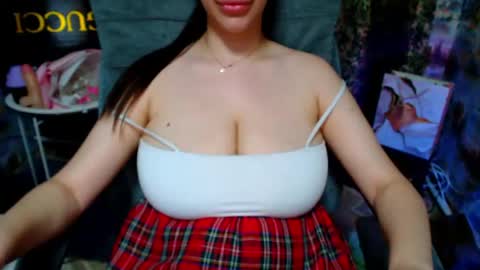 Snapshot of seu_cute chatting on June 3, 6:57 pm seu_cute online show from June 3, 6:57 pm