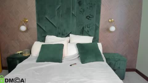 sex_puma online show from February 7, 9:24 am