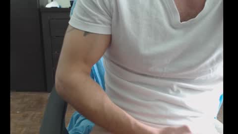 Snapshot of sexandsexy1999 chatting on February 22, 8:18 am Daniel Taylor online show from February 22, 8:18 am