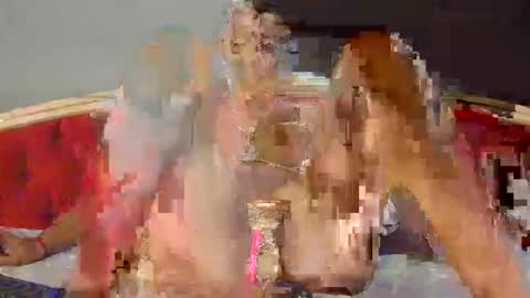 SEX BOMB 6T9 online show from January 5, 12:10 pm