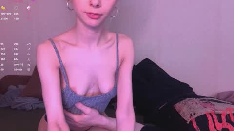 Dina online show from February 9, 8:02 pm
