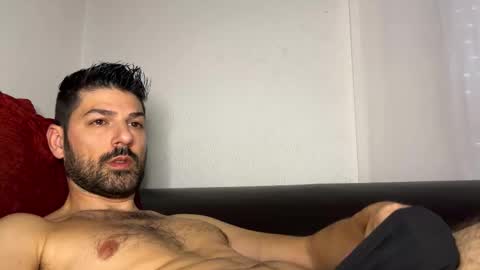 Lucenzo  online show from January 16, 4:00 pm