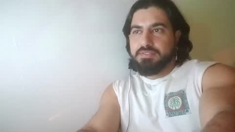 Snapshot of sexibrownboy6 chatting on June 28, 1:00 am urel online show from June 28, 1:00 am