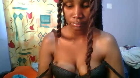 Nancy online show from October 7, 2:25 pm