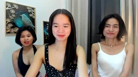 lara online show from June 17, 11:34 am