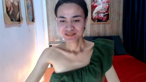 lara online show from July 19, 4:33 pm