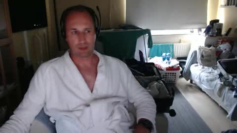 Snapshot of sexlobo1 chatting on April 27, 4:27 pm Sexlobo online show from April 27, 4:27 pm