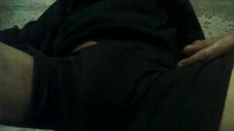 Snapshot of sexmanhot25 chatting on October 3, 6:10 am sexmanhot25 online show from October 3, 6:10 am