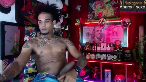 Snapshot of sexo_aharon chatting on December 14, 1:11 am Aharon ravelo online show from December 14, 1:11 am