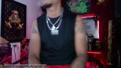 Aharon  ravelo online show from January 9, 4:04 am