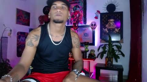 Snapshot of sexo_aharon chatting on June 5, 4:30 am Aharon ravelo online show from June 5, 4:30 am