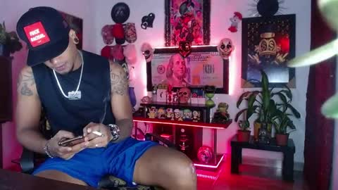 Snapshot of sexo_aharon chatting on June 9, 3:40 am Aharon ravelo online show from June 9, 3:40 am