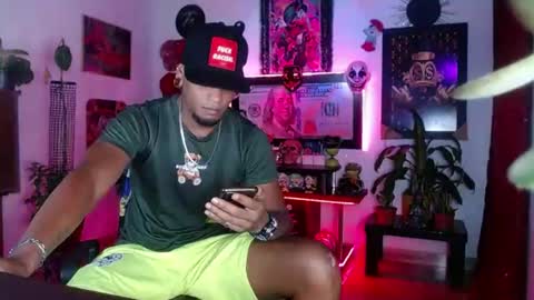 Snapshot of sexo_aharon chatting on June 11, 7:28 am Aharon ravelo online show from June 11, 7:28 am