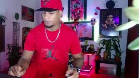 Snapshot of sexo_aharon chatting on June 12, 7:07 am Aharon ravelo online show from June 12, 7:07 am