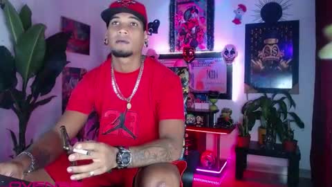 Aharon  ravelo online show from June 21, 2:58 am