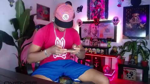 Aharon  ravelo online show from July 12, 4:25 am