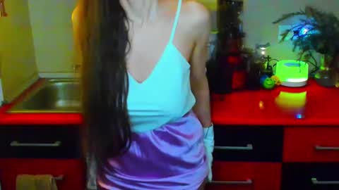 sexqueen1111 online show from December 25, 10:50 am