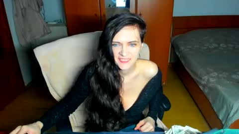Snapshot of sexqueen1111 chatting on June 2, 7:16 pm sexqueen1111 online show from June 2, 7:16 pm