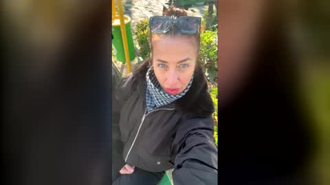 sextilyon online show from December 19, 10:11 am