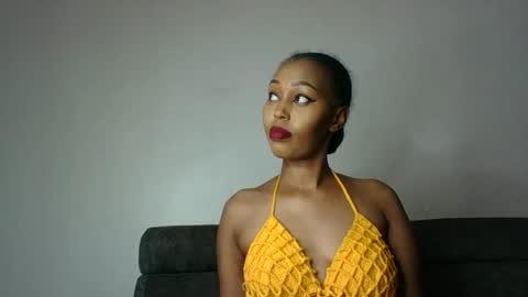 Snapshot of sexttiana_ebony chatting on October 10, 9:52 am sexttiana_ebony online show from October 10, 9:52 am