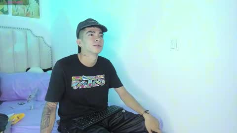 Snapshot of sextury01 chatting on September 9, 6:13 am sextury01 online show from September 9, 6:13 am