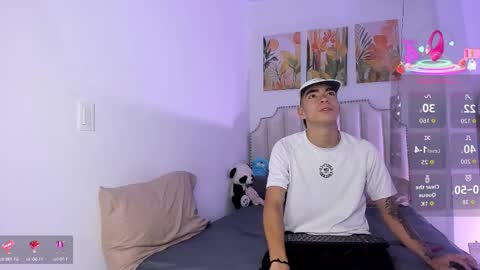 Snapshot of sextury01 chatting on September 18, 7:10 am sextury01 online show from September 18, 7:10 am