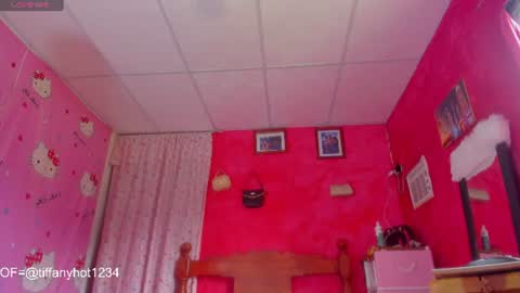 Tifanny Benitez  online show from June 27, 8:03 pm
