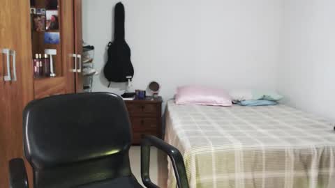 Snapshot of sexwwoman chatting on February 26, 8:19 pm CHIARA online show from February 26, 8:19 pm