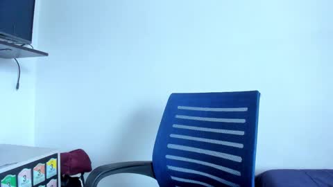 Snapshot of sexx_hunters chatting on October 18, 9:37 pm Jax and Lu online show from October 18, 9:37 pm