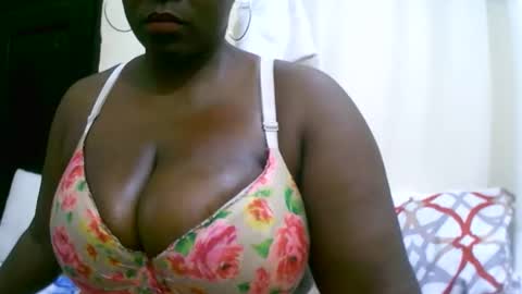 sexxi_ebony online show from September 25, 11:52 pm