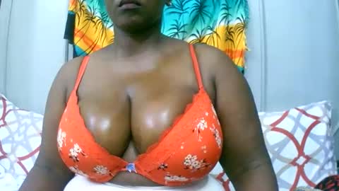 sexxi_ebony online show from December 19, 5:09 pm
