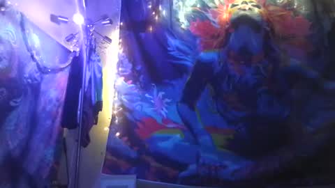 Snapshot of sexxileeah42o chatting on June 27, 7:35 am Leeah CloudZzz online show from June 27, 7:35 am