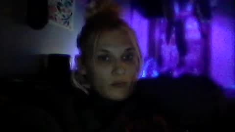 Snapshot of sexxileeah42o chatting on July 19, 4:49 am Leeah CloudZzz online show from July 19, 4:49 am