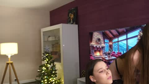 Hannah Monica Annie Andrea Eva Lina online show from December 15, 8:29 am