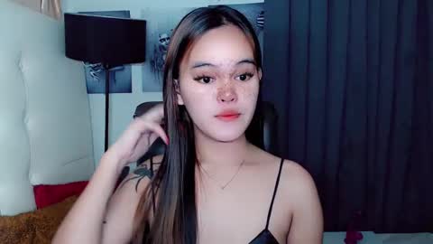 sexxxy_caroline online show from January 23, 8:36 am