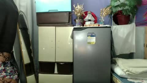 Snapshot of sexxxy_phoenix chatting on July 2, 7:47 am sexxxy_phoenix online show from July 2, 7:47 am