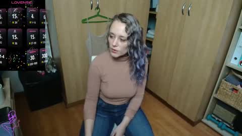 sexxxycrystali online show from September 12, 9:20 am