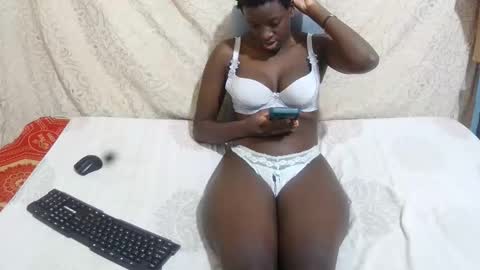 Snapshot of sexxy_breeya chatting on September 10, 10:54 pm sexxy_breeya online show from September 10, 10:54 pm