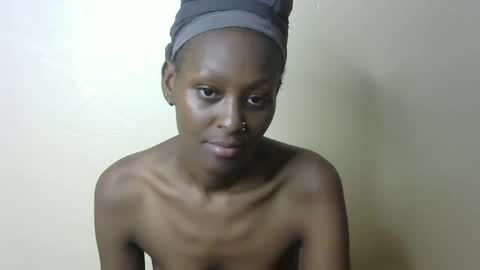 sexxy bum online show from February 2, 5:32 am