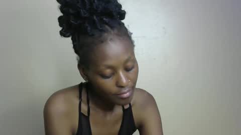 sexxy bum online show from February 6, 1:05 am