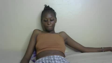 sexxy bum online show from February 18, 5:21 pm