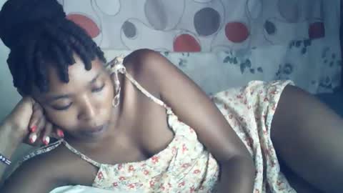 Snapshot of sexxy_curvy23 chatting on March 10, 8:03 pm sexxy_curvy23 online show from March 10, 8:03 pm