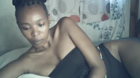 Snapshot of sexxy_curvy23 chatting on March 30, 7:20 am sexxy_curvy23 online show from March 30, 7:20 am