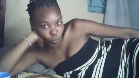 sexxy_curvy23 online show from July 15, 5:51 pm