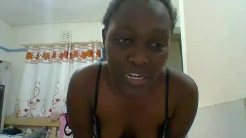 Snapshot of sexxy_kendrah chatting on October 19, 6:19 pm lorna online show from October 19, 6:19 pm