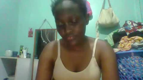 Snapshot of sexxy_kendrah chatting on October 24, 6:04 pm lorna online show from October 24, 6:04 pm