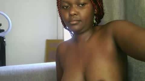 sexxy_lynne online show from September 14, 8:35 am