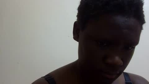 Snapshot of sexxy_maya1 chatting on February 12, 9:15 am sexxy_maya1 online show from February 12, 9:15 am